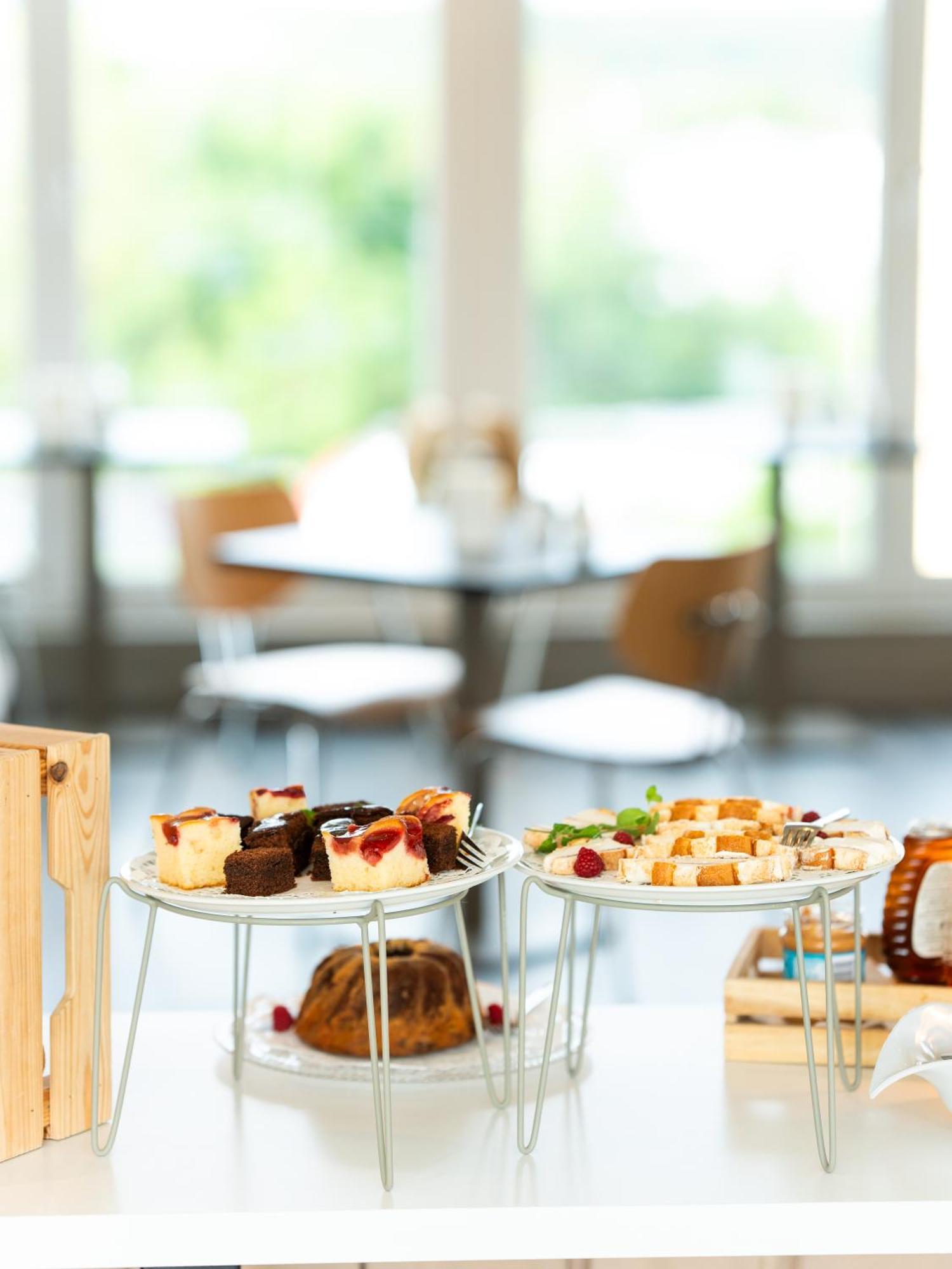 Design & Budget Hotel Wien Schoenbrunn Екстериор снимка